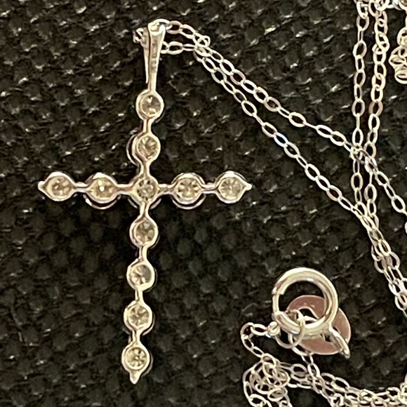 0.50 CT. T.W. Multi-Diamond Bubble Cross Pendant in 18K White Gold - Picture 4 of 7